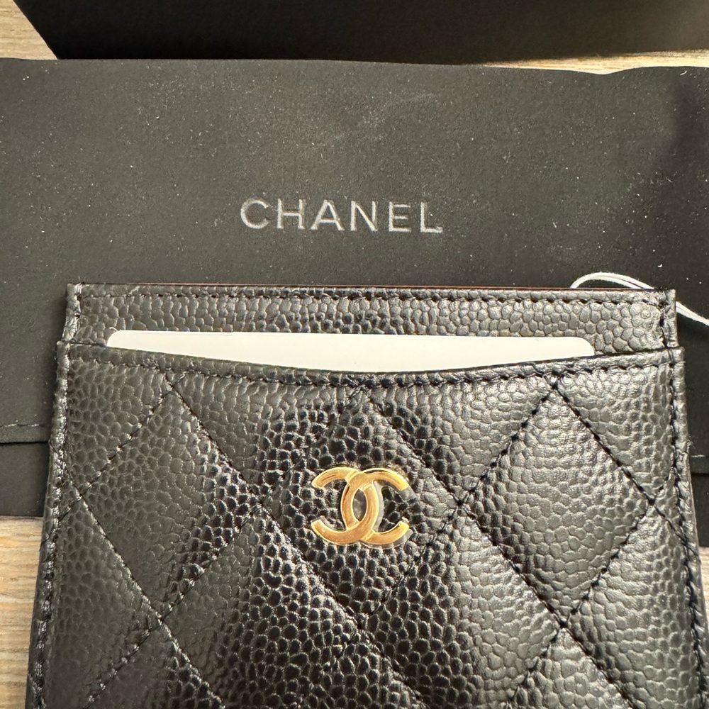 NWT CHANEL Black Caviar Card Holder with Gold hardware - Picture 11 of 11